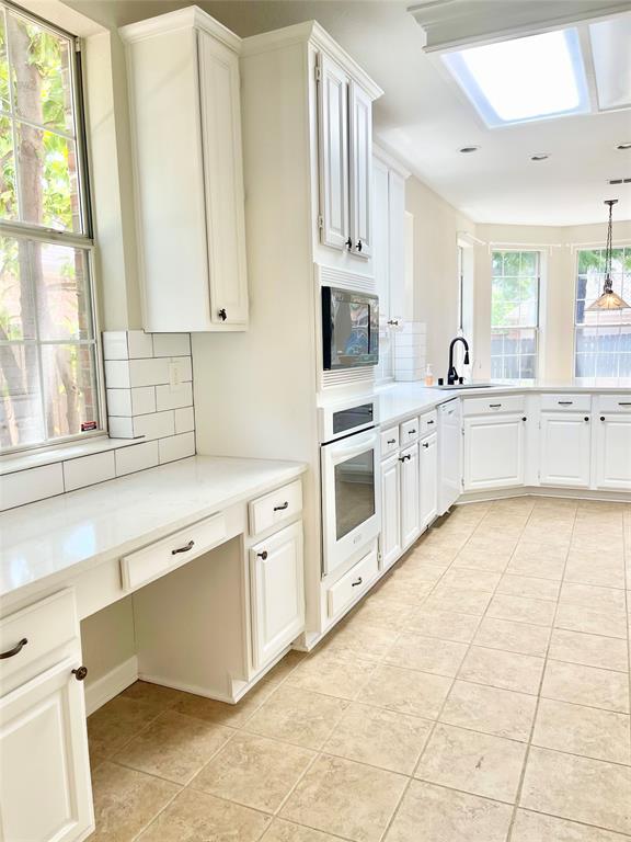 Fairfax Meadows - Residential Lease