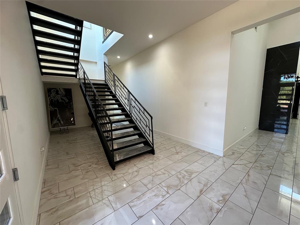 2513 Town View Drive 1792