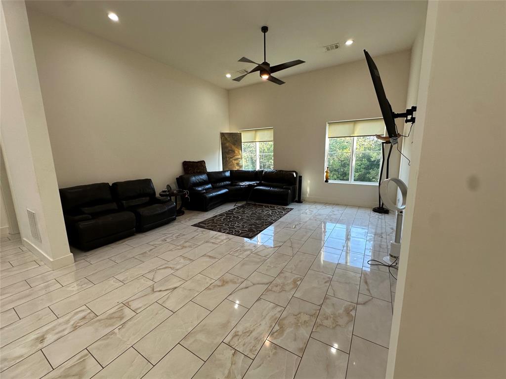 2513 Town View Drive 1792