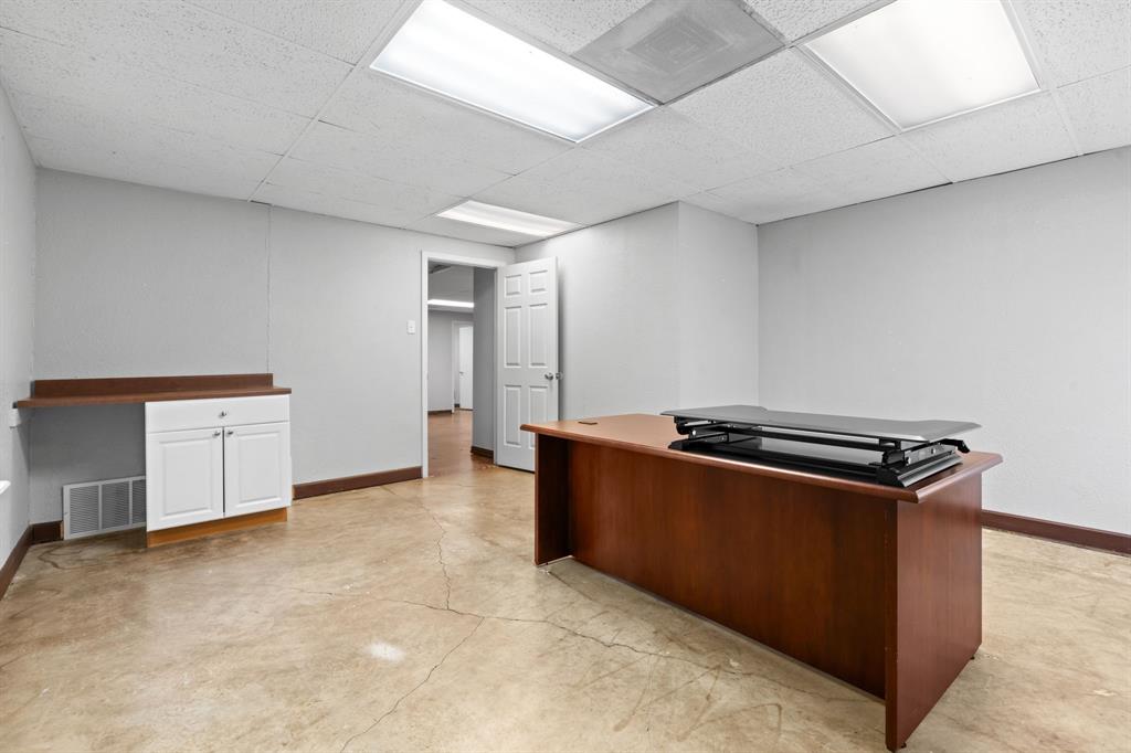 4 Paws Add - Commercial Sale