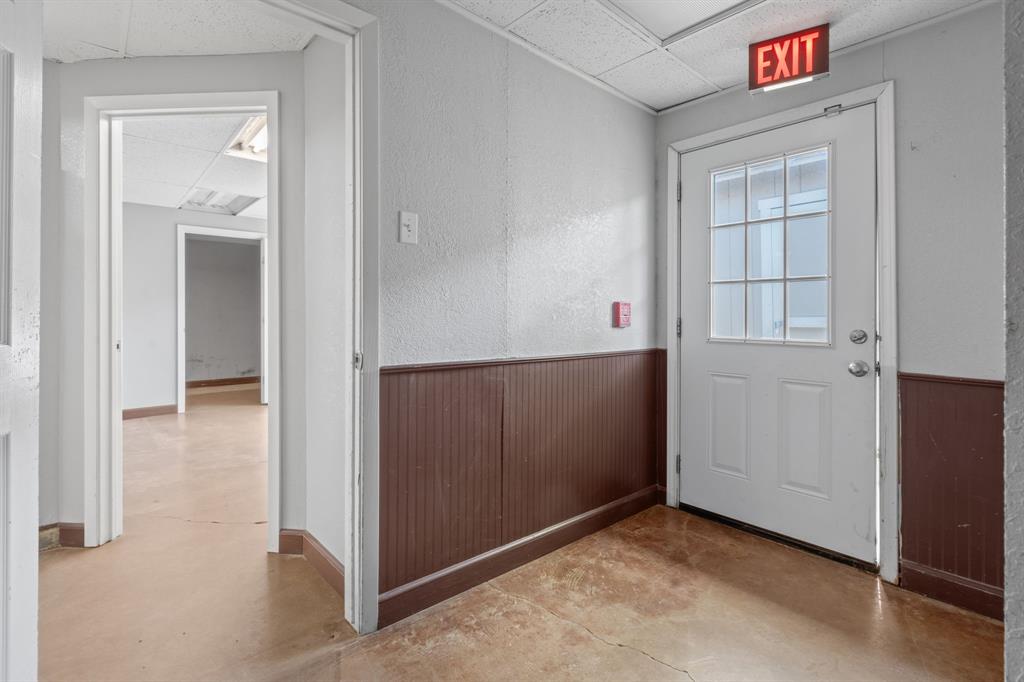 4 Paws Add - Commercial Sale