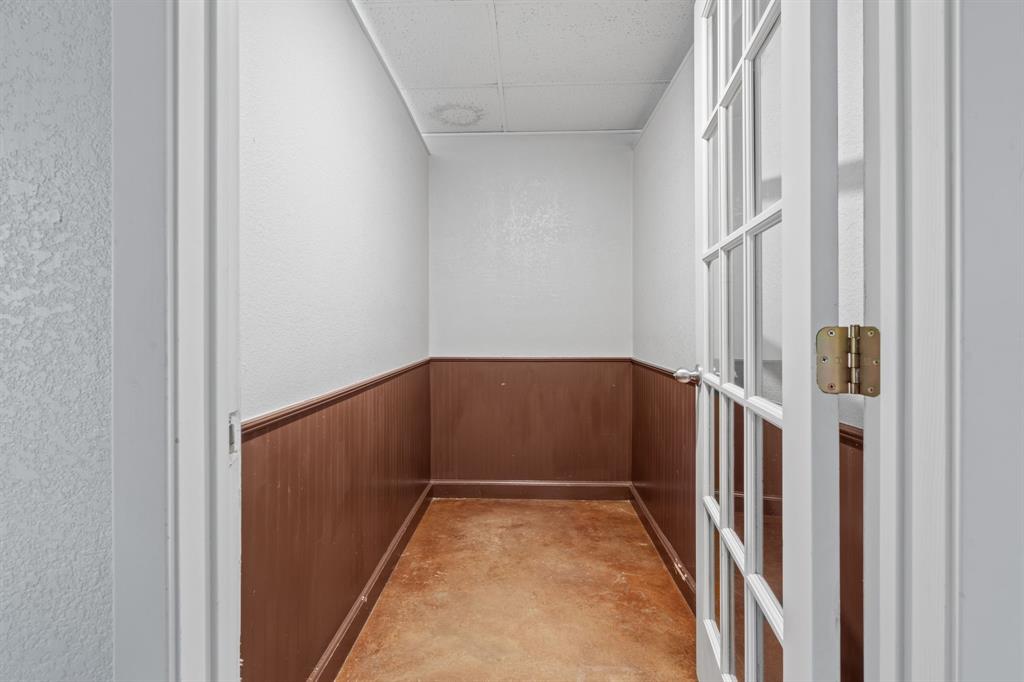 4 Paws Add - Commercial Sale