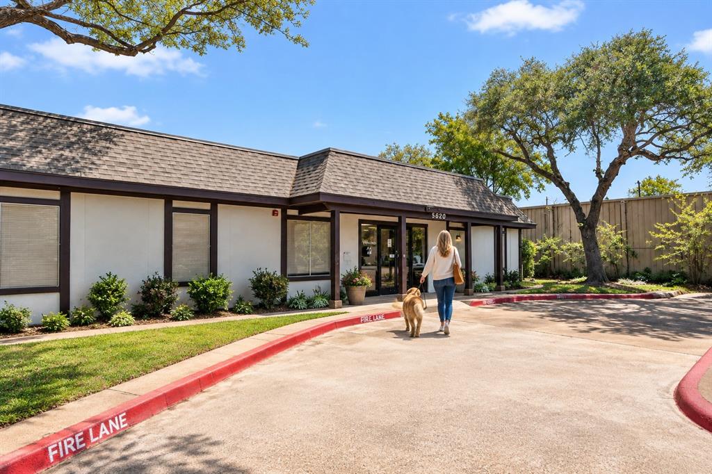 5620 Rowlett Road
