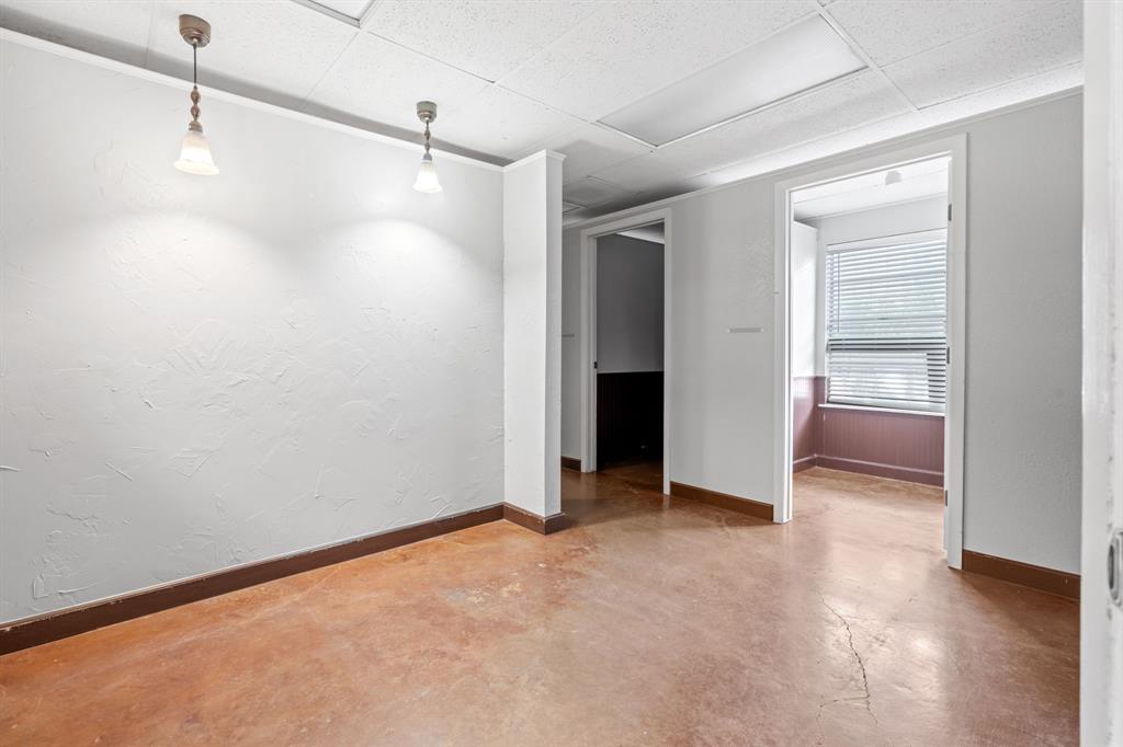 4 Paws Add - Commercial Sale