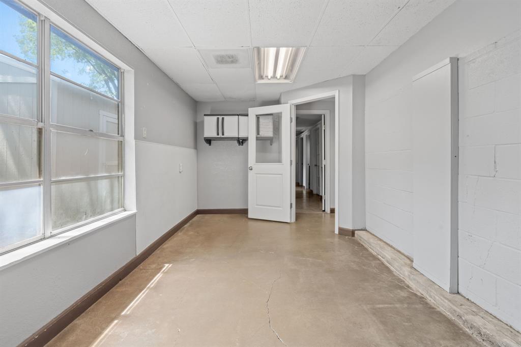 4 Paws Add - Commercial Sale