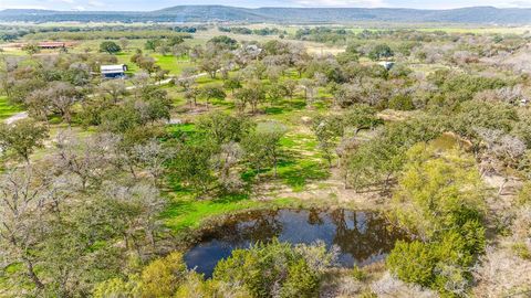 A home in Palo Pinto