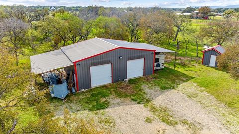 A home in Palo Pinto