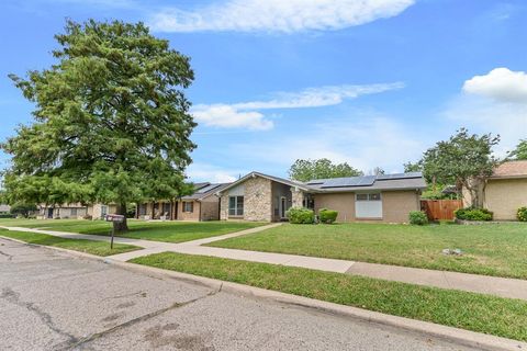 Photo of 3705 Flamingo Lane, Irving, TX 75062 (MLS # 21258315)