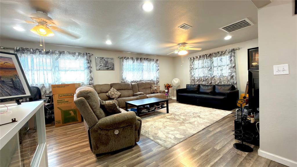 Freeway Park 02 - Residential