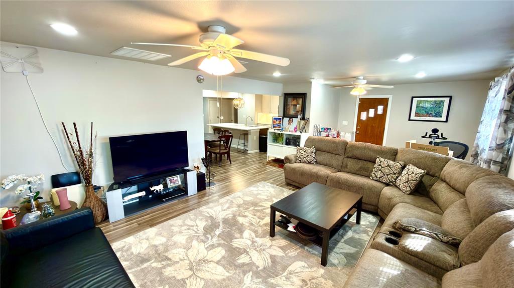 Freeway Park 02 - Residential