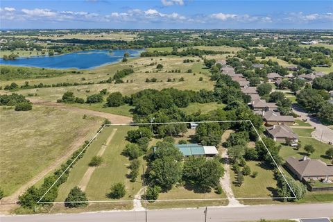 Photo of 440 Williams Road, Lorena, TX 76655 (MLS # 21305891)