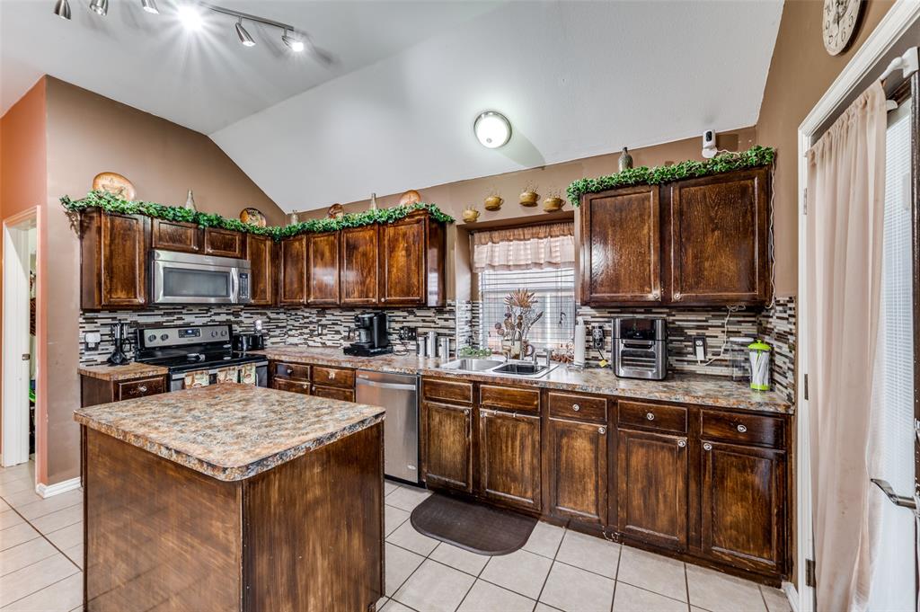 Jackson Ranch Lake Dallas - Residential