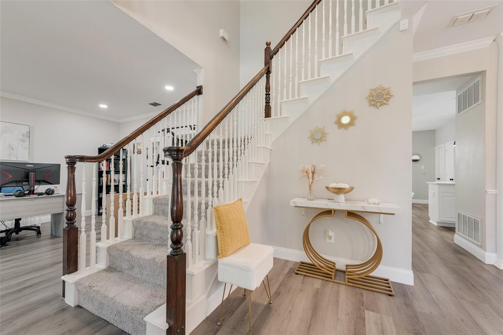 1101 Fairfax Drive