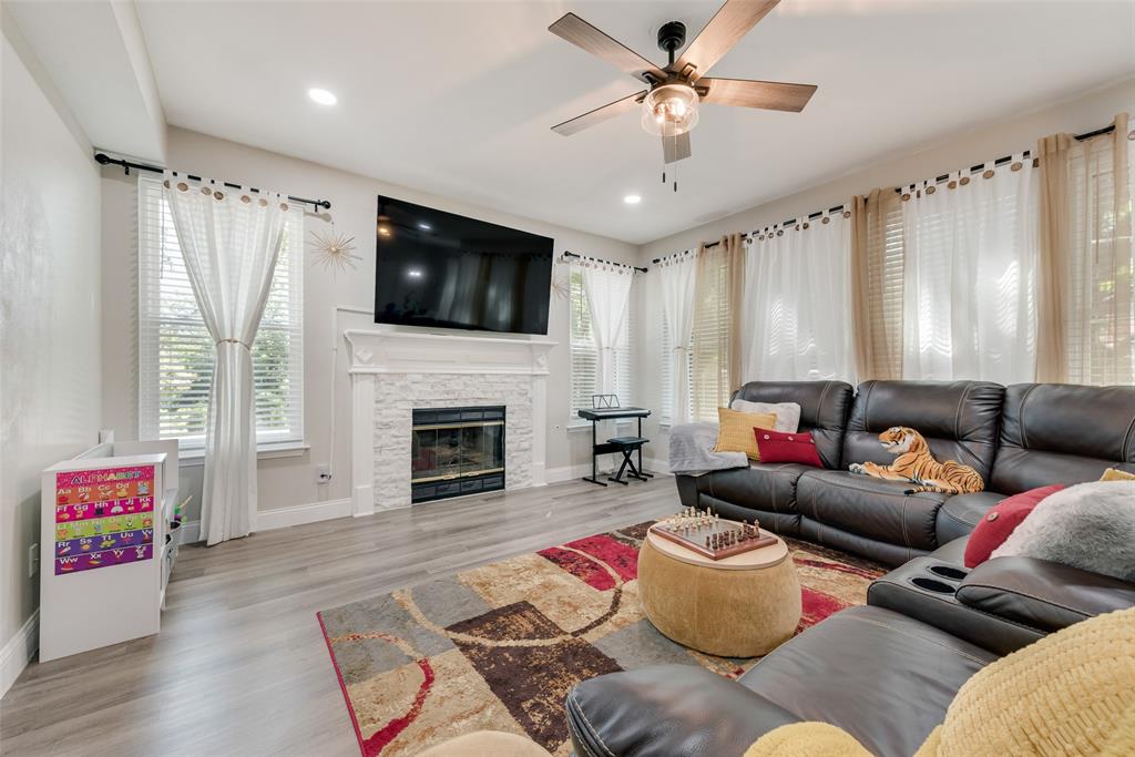 1101 Fairfax Drive