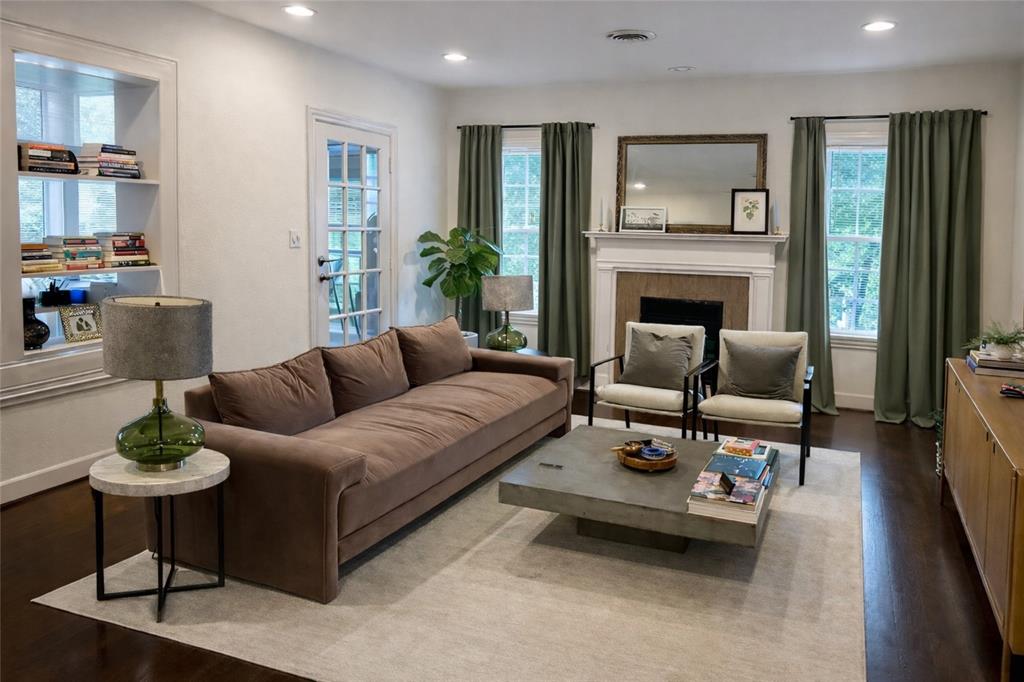 4205 Prescott Avenue