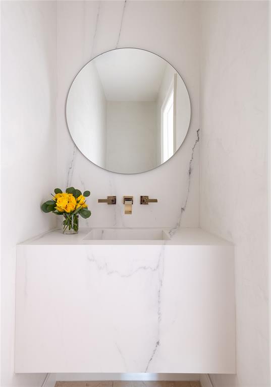 Plaza At Turtle Creek Residence Ph - Residential