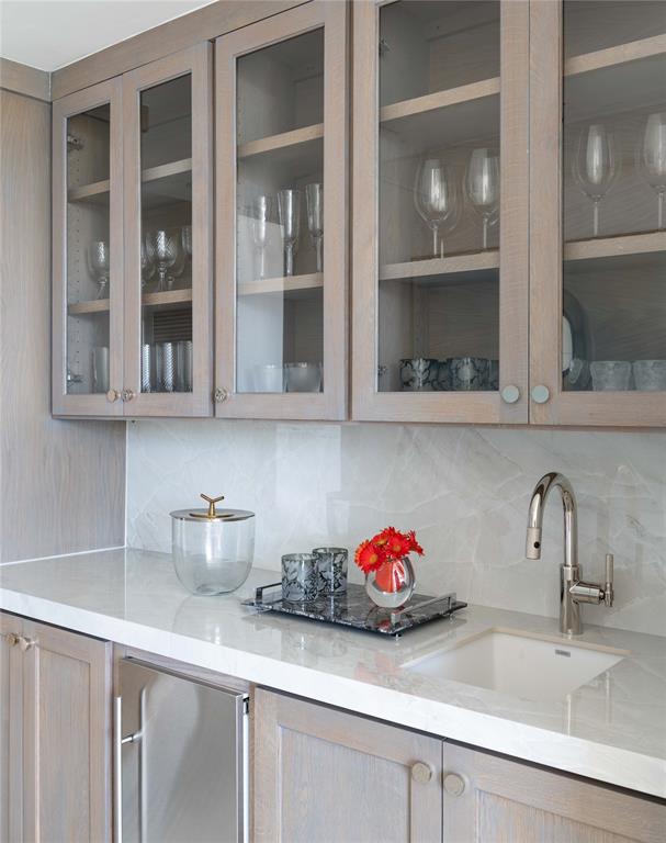 Plaza At Turtle Creek Residence Ph - Residential