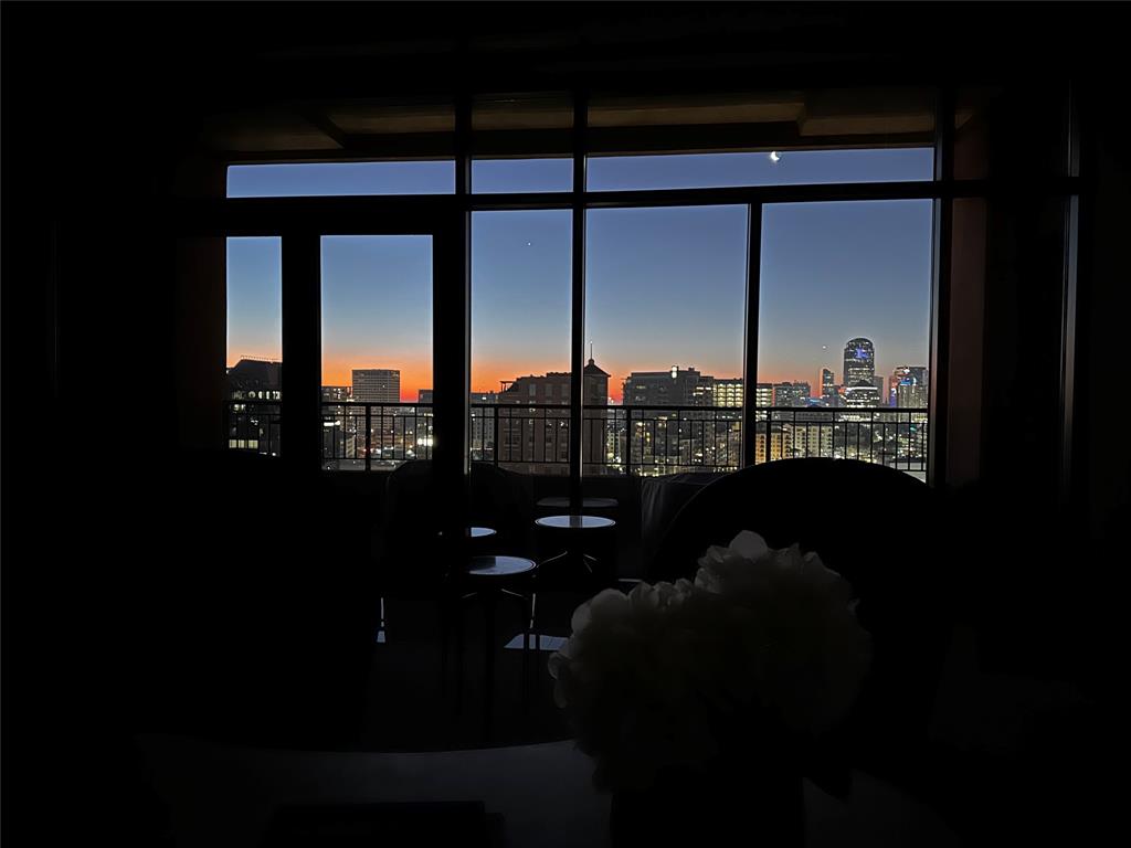 Plaza At Turtle Creek Residence Ph - Residential