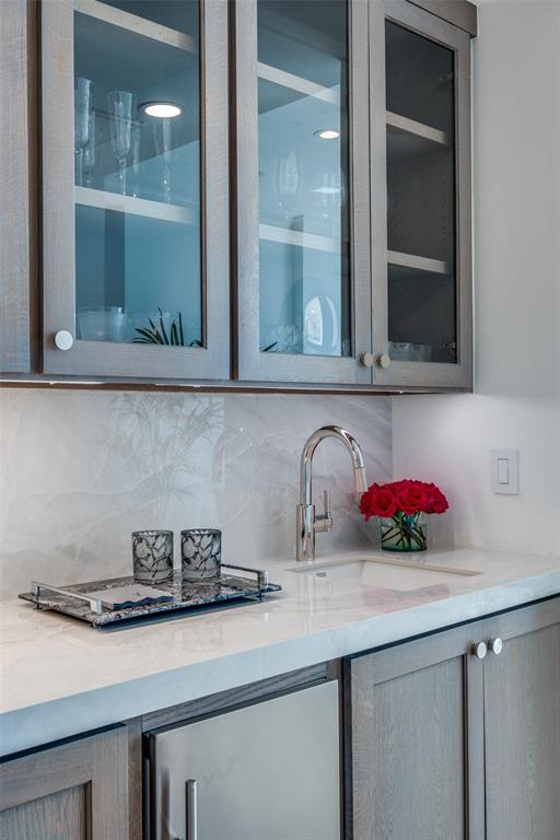 Plaza At Turtle Creek Residence Ph - Residential