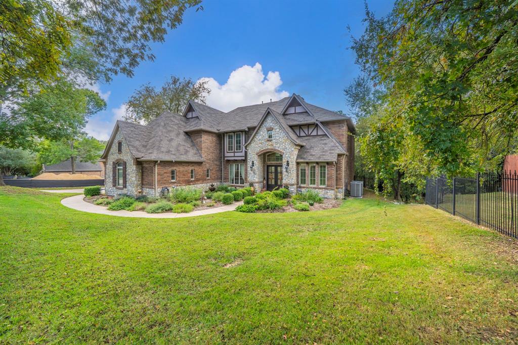 1811 Magic Valley Lane