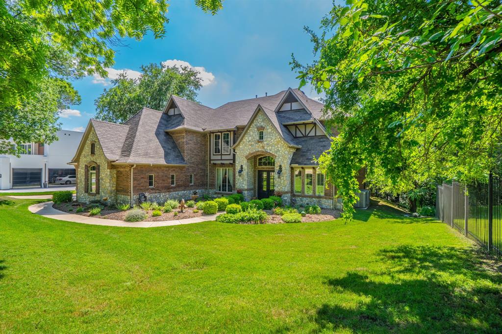 1811 Magic Valley Lane
