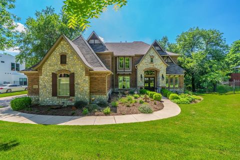 1811 Magic Valley Lane Cedar Hill TX 75104