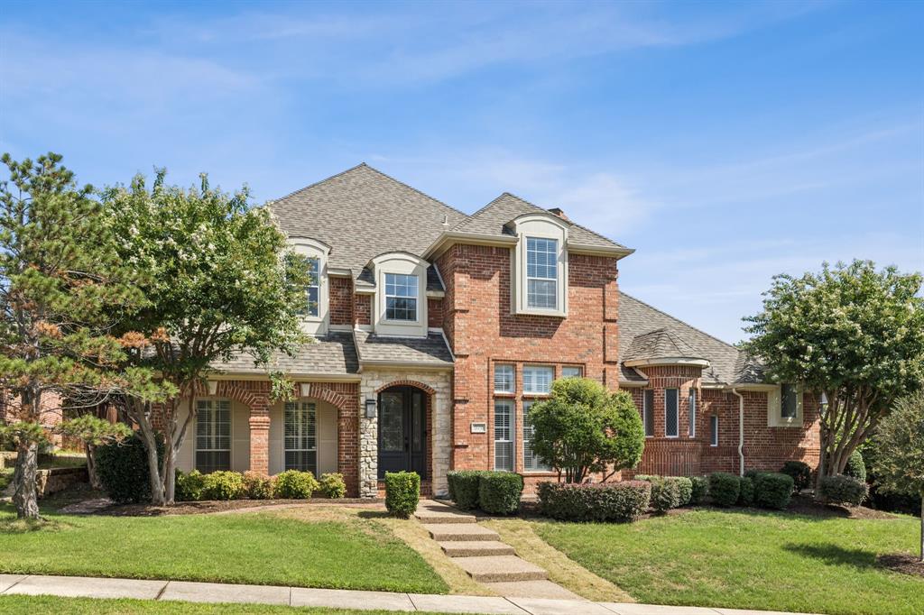 978 Hummingbird Drive