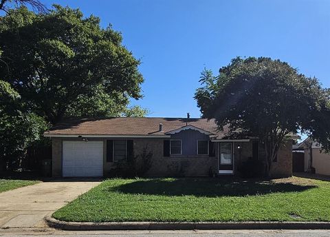 820 Bryan Drive, Bedford, TX 76022 - #: 20682954