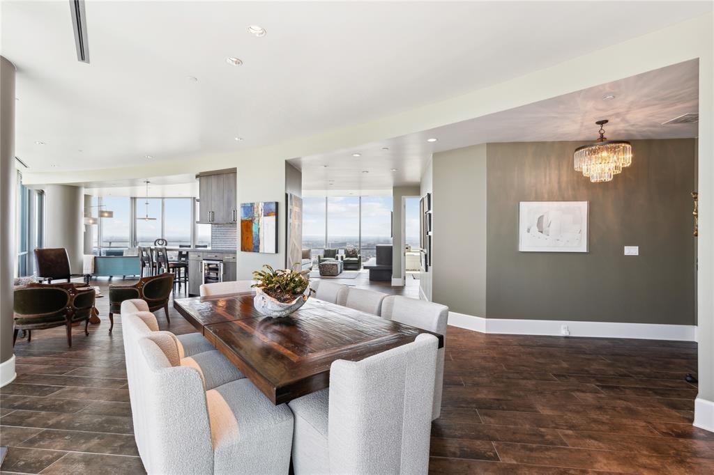 1301 Throckmorton Residences - Residential