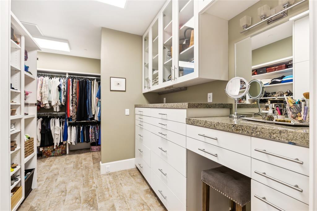 1301 Throckmorton Residences - Residential