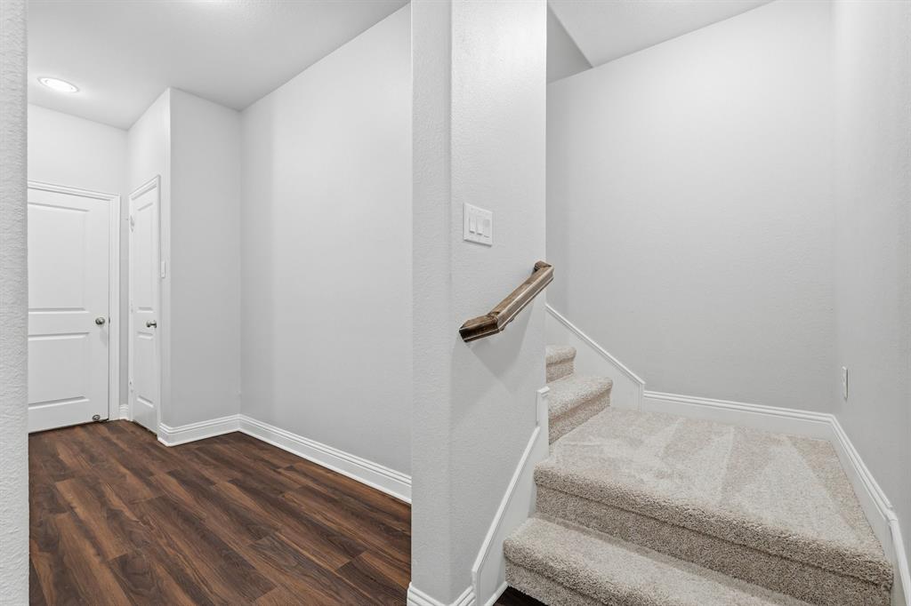 Lakeshore Terrace - Residential