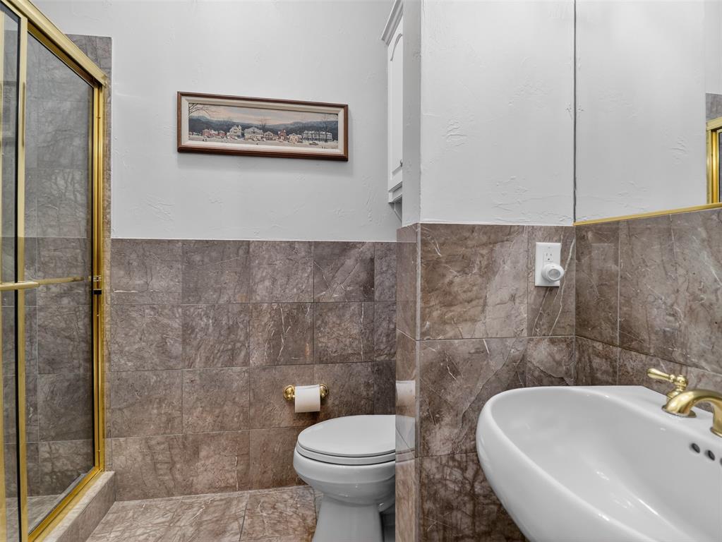 JAMES HUGHES ABST 539 PG 407 - Residential