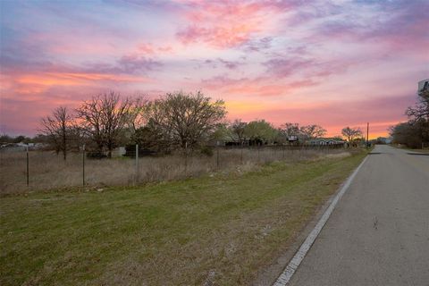 7702 Mansfield Cardinal Road Arlington TX 76060