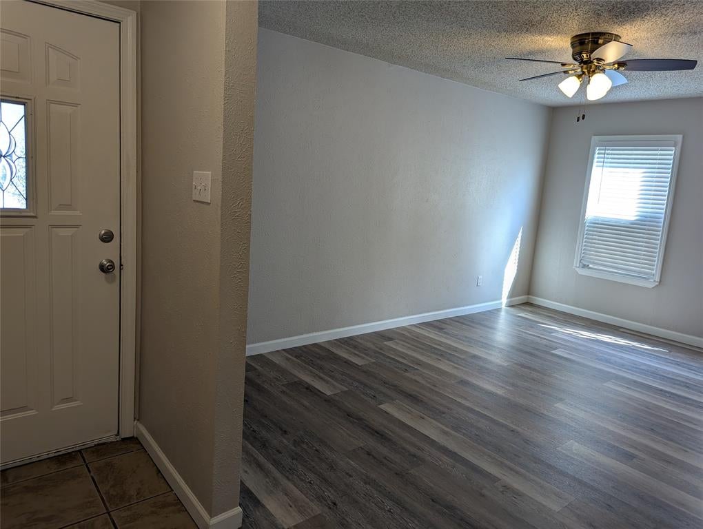 2727 Colonial Drive