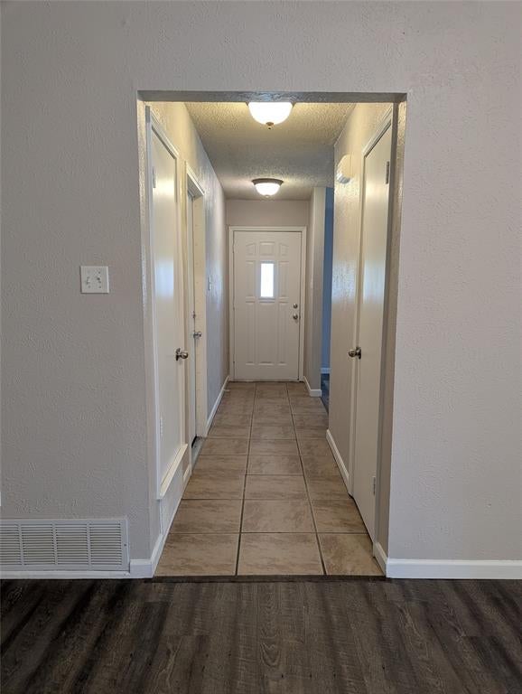 2727 Colonial Drive