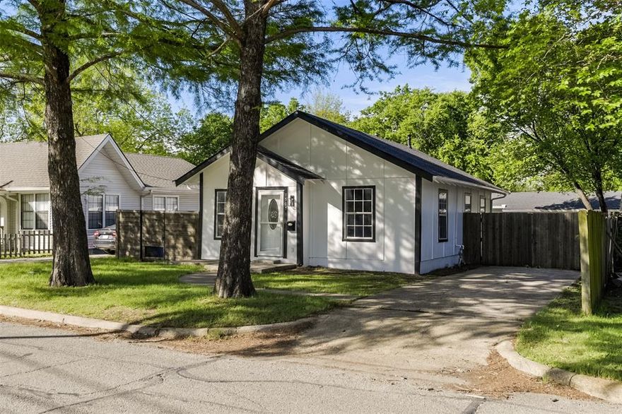 Not every home at this price point comes with extras like this—and 1507 N Preston proves it. This updated 3-bedroom, 2-bath home in Ennis TX offers more than just a place to live—it gives you options. Inside, the home feels fresh and ready, with updates that make moving in simple and stress-free. But what really sets this property apart is what’s outside. The detached workshop with its own electric meter opens the door for real flexibility—whether that’s a workspace, gym, office, hobby area, or serious storage that doesn’t take over your home. Add in solar panels, and you’ve got a property that’s not only practical, but forward-thinking! The setting is convenient to everything Ennis has to offer—schools, historic downtown-shopping, dining, and quick access to major highways—making daily life easy while still keeping you in an established part of town. If you’ve been looking for an affordable home in Ennis TX with a workshop, solar panels, and move-in ready updates, this is the kind of opportunity that doesn’t show up often—especially at this price.