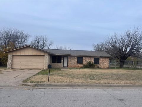 A home in Mineral Wells