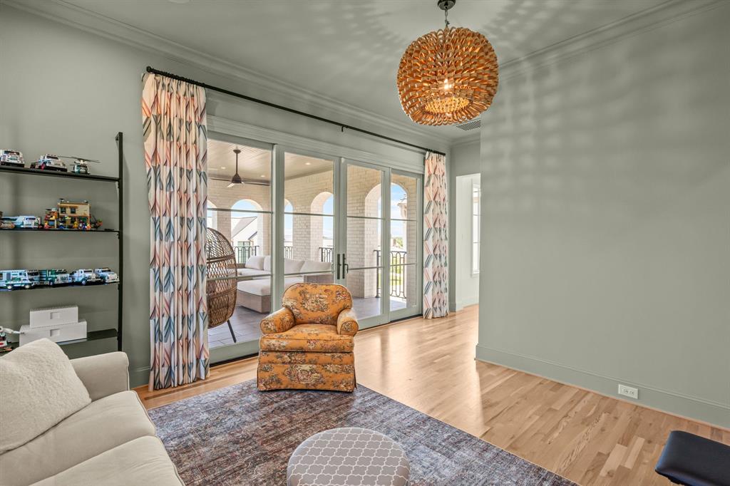 Montrachet - Residential