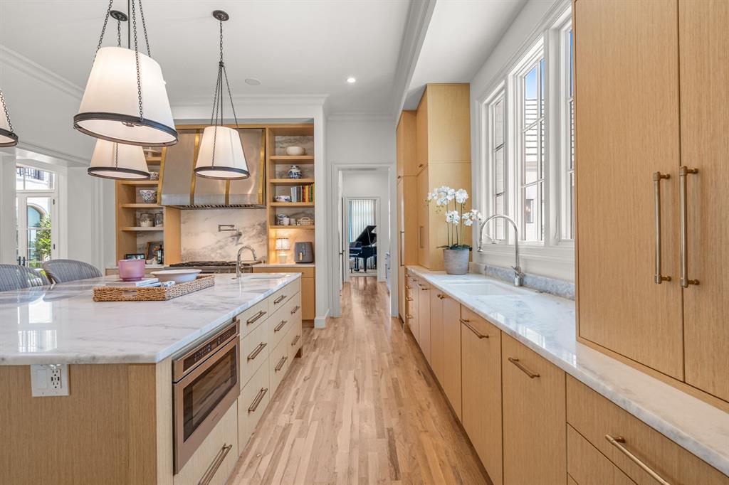 Montrachet - Residential