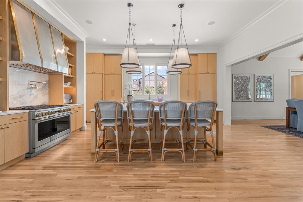 Montrachet - Residential