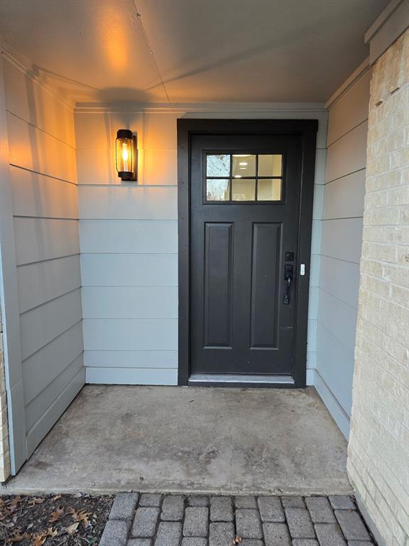 220 Bluebird Circle