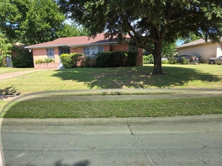 Motivated seller! Bring your best offer! If you're looking for peace and serenity just minutes from downtown, shopping and schools...let’s make this your home! This lovely brick home sits in a quiet neighborhood. This house is in an amazing location with a ton of potential. Well maintained. 4 bedrooms, 2 bath home that’s waiting for a new owner with some new ideals. The home has a formal dining area, original hardwood floors, and a nice sized living area sitting on a great sized lot. New roof and exterior painting in 2022. This property is located in a growing area of South Dallas. 

Buyers and their agents are responsible for verifying all information in the MLS, including but not limited to schools and square footage. The seller and seller's agent are not responsible for any inaccuracies.