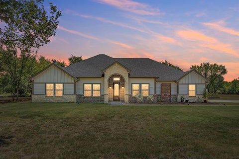 Photo of 7565 Caddo Creek Road, Quinlan, TX 75474 (MLS # 21378460)