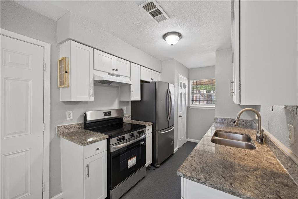 3250 Pacesetter Drive