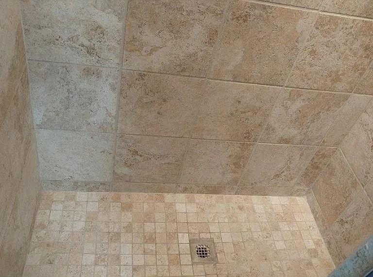 SUMMERFIELDS EAST - Residential Lease