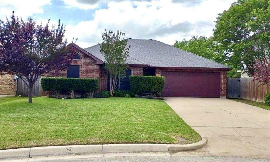 Clean with fresh paint 3-2-2 brick home located at the end of a quiet and family-oriented cul-de-sac neighborhood in North Fort Worth-Keller ISD. Garden tub and separate shower with double vanity, his and hers walk-in closets. Covered back patio. Easily accessible to 35W and 377 (Denton Hwy), convenient to parks, retail and restaurants. Unlike other management, our monthly rent listed is the rent paid without monthly service added. Require 3:1 income to rent ration. Pet considered on case by case, with additional monthly pet fee and refundable pet deposit-NO aggressive breeds accepted. NO smoking is allowed in the property. Renter insurance policy required. $75 app fee for applicant over 18. Please email or text for showing and more application information.