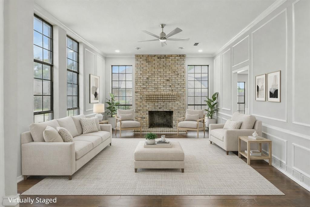 2305 Meadowlark Lane