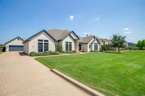 A home in Crowley