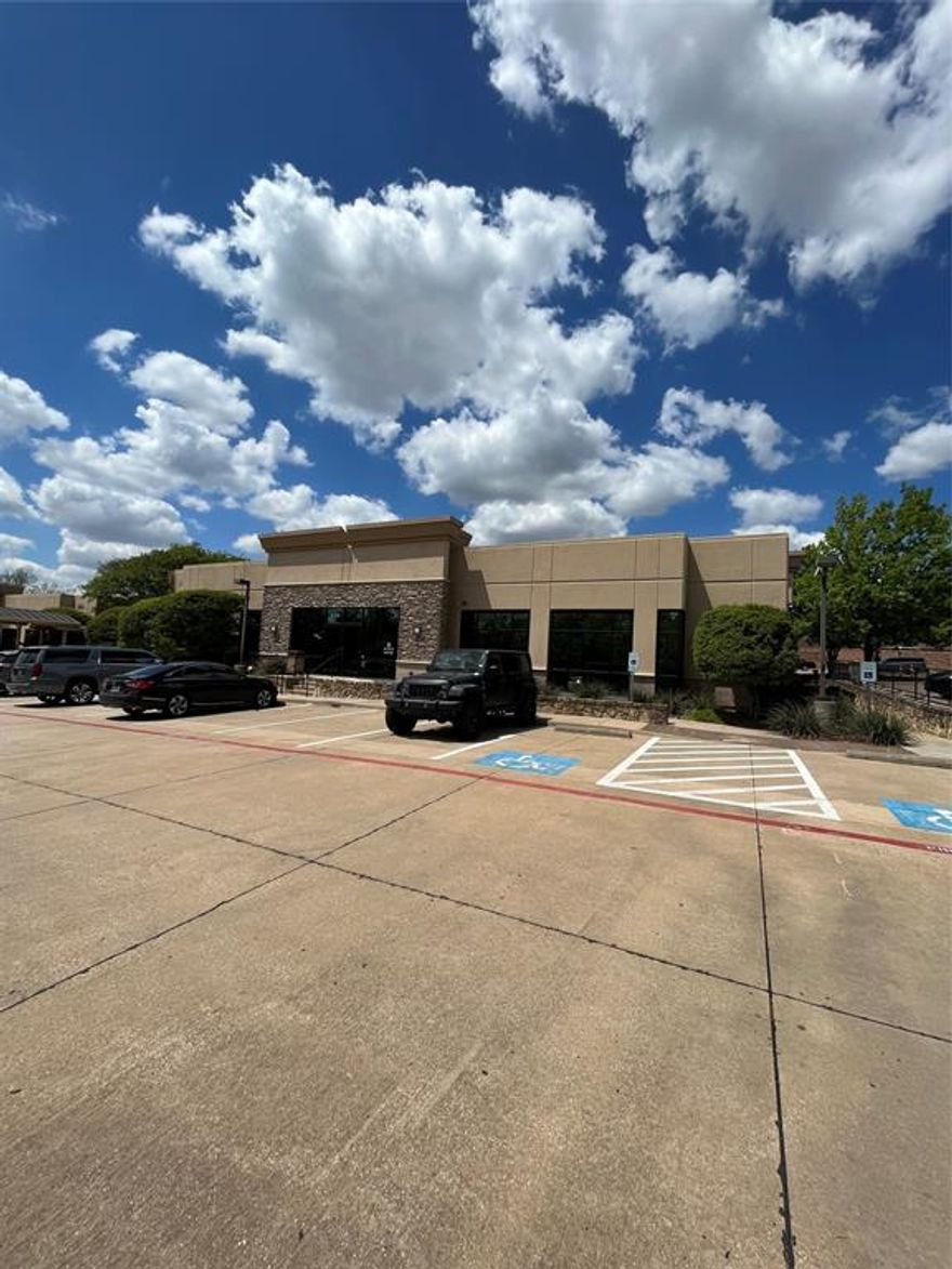 This is Medical  Build for professional . Near by all the Hospital medical city and Presbyterian.