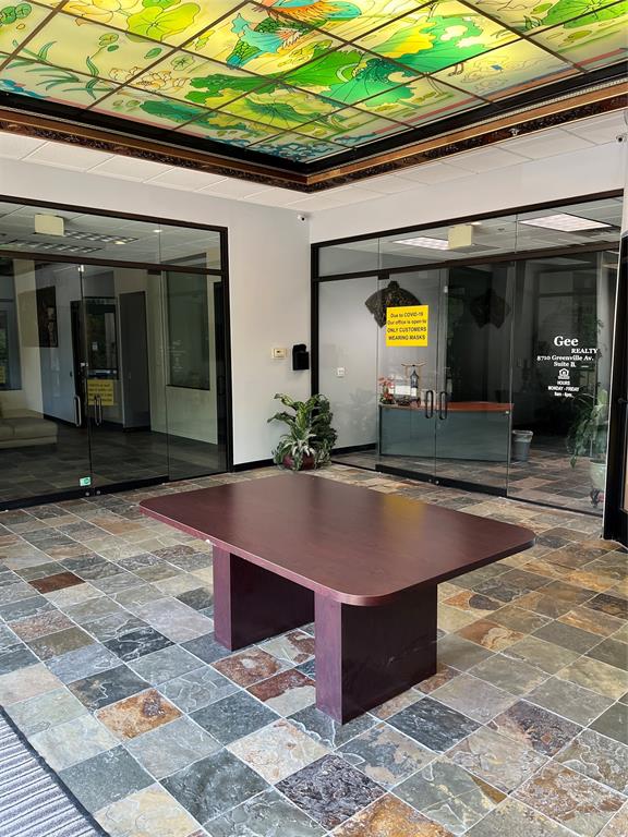 Royal and Greenville - Commercial Lease